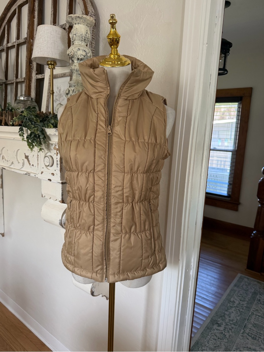 Quilted Sleeveless Puffer Vest - Golden Tan